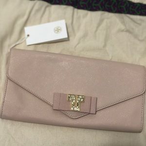 Tory Burch leather Clutch